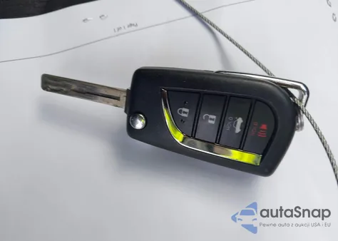 2020 Toyota Camry Le из США, поврежденный, VIN 4T1C11AK2LU999892